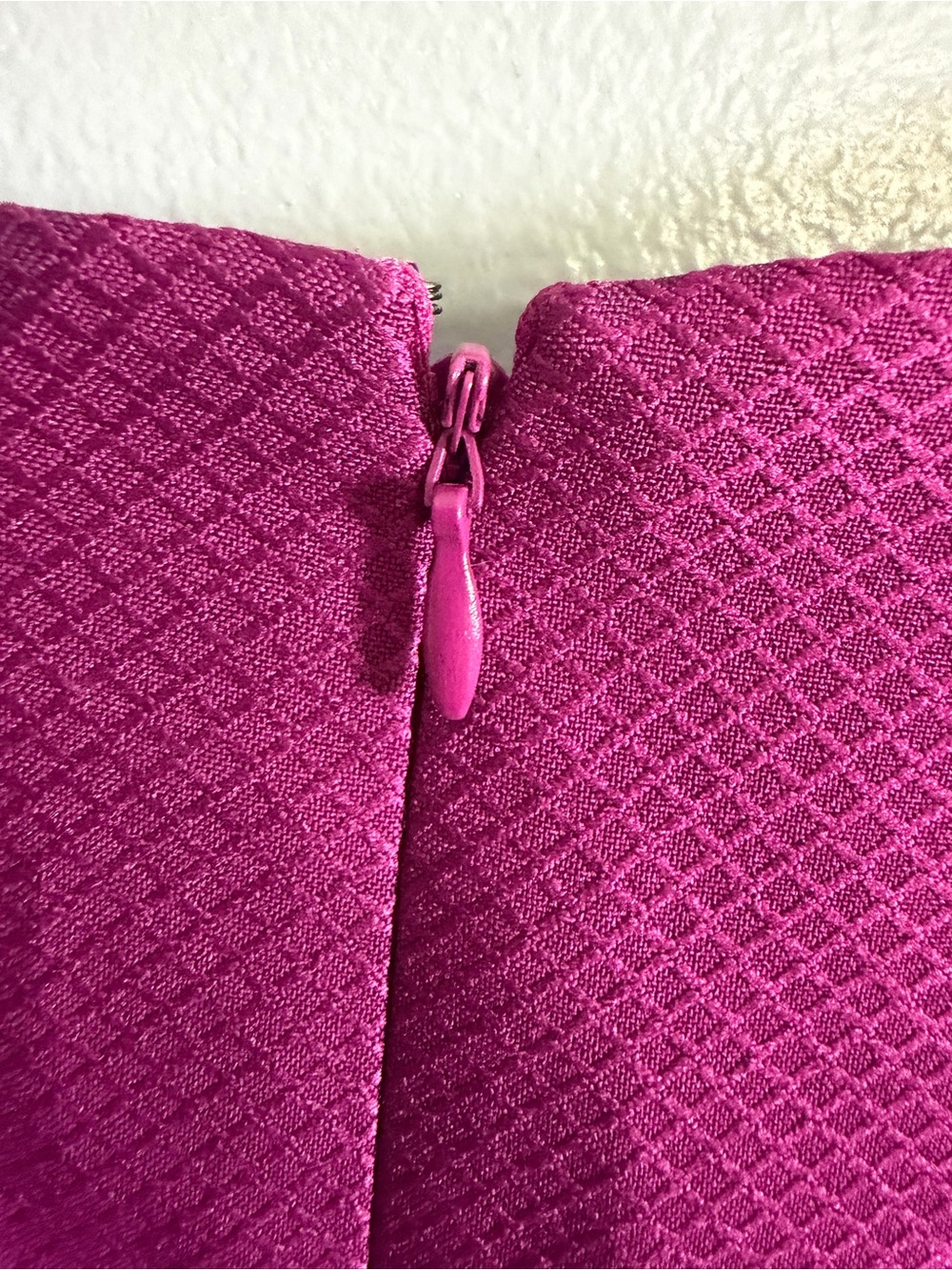 Le Suit Magenta Purple Textured Sleeveless Sheath Dress New - Picture 7 of 11